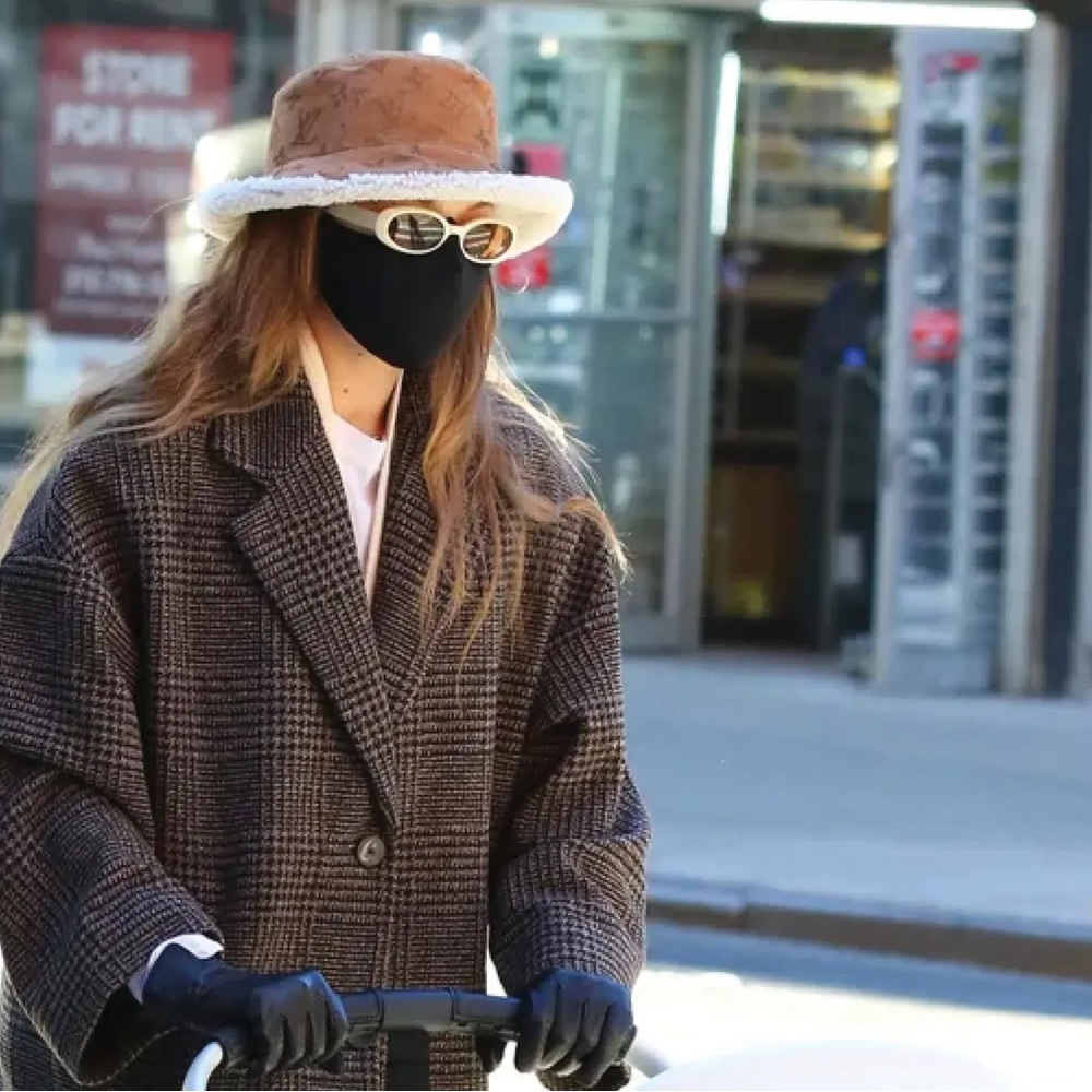 Louis Vuitton bucket hat - Picture 16 of 16